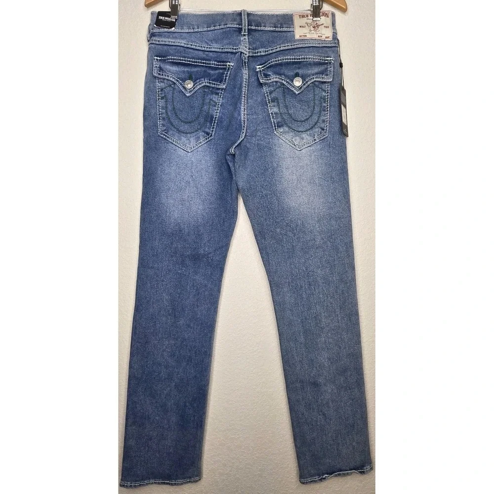 New True Religion Ricky Relaxed Straight Big T Flap Pocket Jean Light Wash 31x34